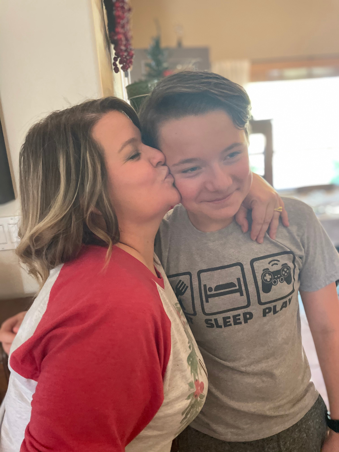 Mom smooches